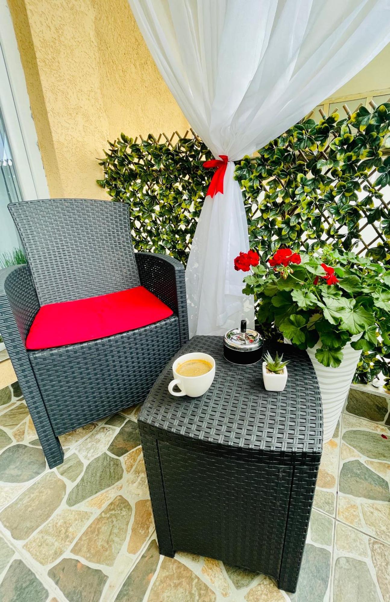 Apartamento Aici Te Simti Ca Acasa Iasi Exterior foto