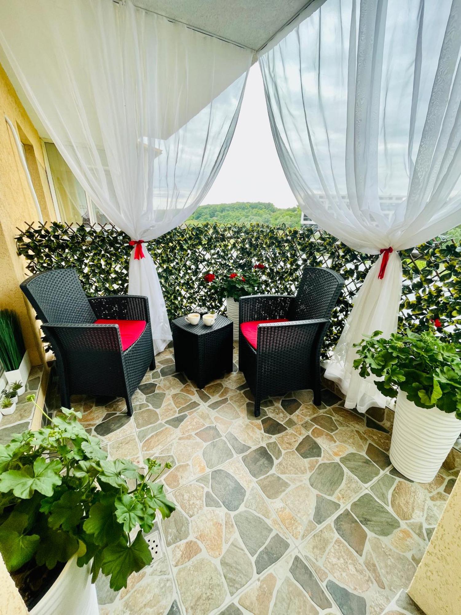 Apartamento Aici Te Simti Ca Acasa Iasi Exterior foto